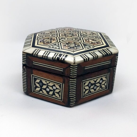 Vintage Mosaic Inlaid-Mother Of Pearl-Velvet Lined Jewelry/Trinket Box - Picture 2 of 12